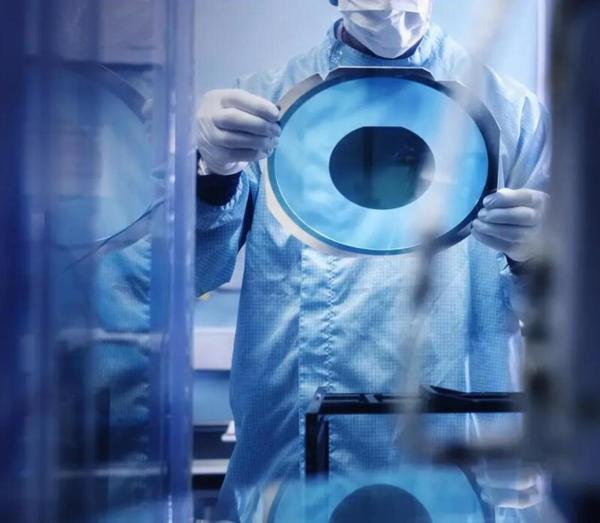 芯片產能轉向東南亞傳言頻發，上海代工廠稱6月數據將證實產能穩固